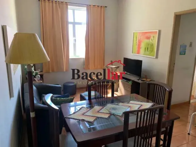 Apartamento : Padrão / Residencial / Olaria