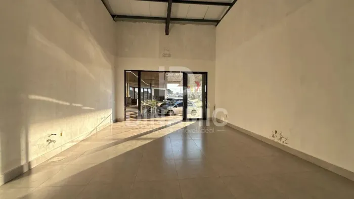Sala Comercial no Posto Buriti Sereno - 89,07m para Locação.