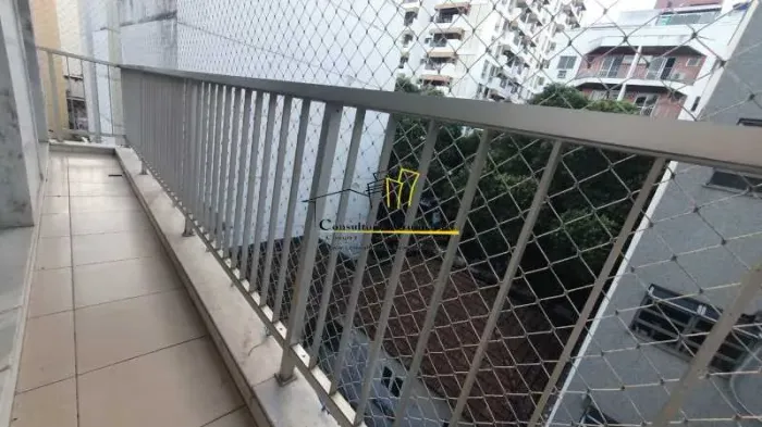 Apartamento em LARANJEIRAS 2 quartos com suite e 1 vaga- Rio de Janeiro - RJ