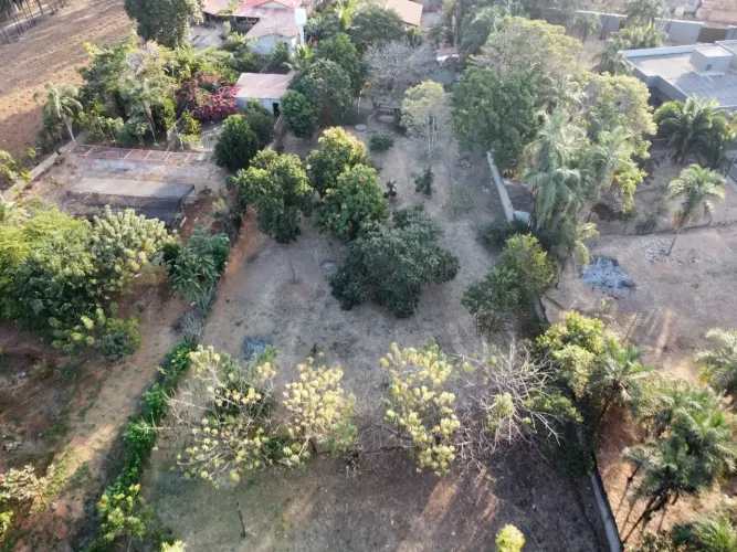 chácara em caldas 2,630 metros corrego no fundo troco, em patos de minas.