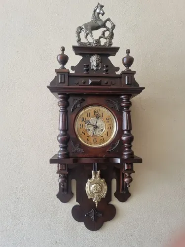 Relógio Junghans cascata 