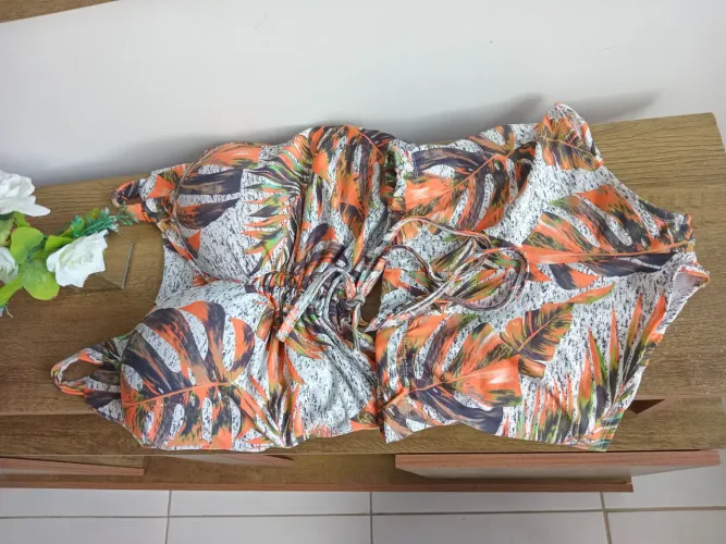 Biquini de Praia Tropical Estampado