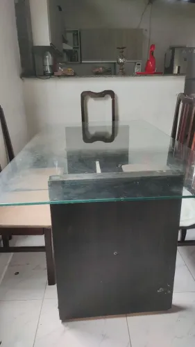 Mesa de Jantar com Tampo de Vidro 6 cadeiras