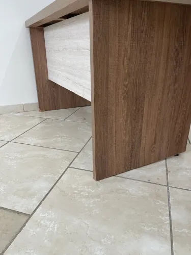 Mesa de escritório usada