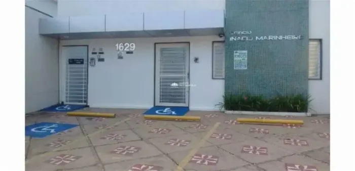 R.DES.FREITAS - BAIRRO: CENTRO