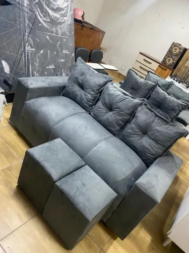 Conjunto de sofá novos com 2 pulf 