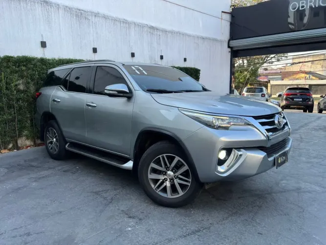 Toyota Hilux SW4 SRX 4X4 4.0 V6 24V Aut. 2017