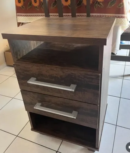 Promoção Mesa de Cabeceira Marrom - 28/05