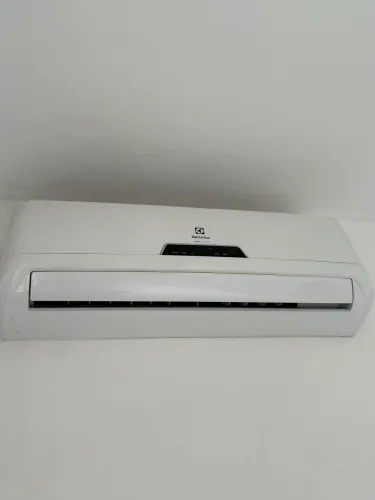 Ar condicionado Electrolux (evaporadora+condensadora) 12000 BTUs
