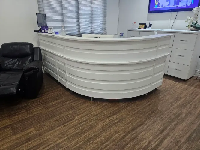 Balcão comercial planejado