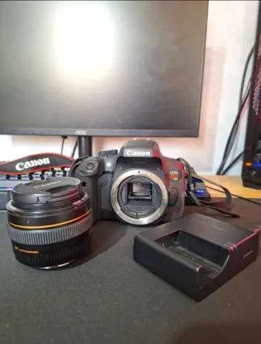 CANON T6i + LENTE 50MM 1:1.4 + CARREGADOR E BOLSA PARA TRANSPORTE