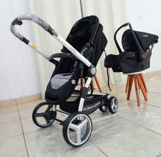 Carrinho kiddo Moisés 3 em 1( pra hoje, não reservo)