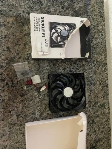 Cooler lateral pc novo