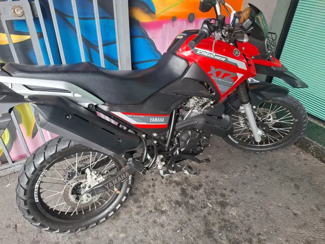 Crosser
