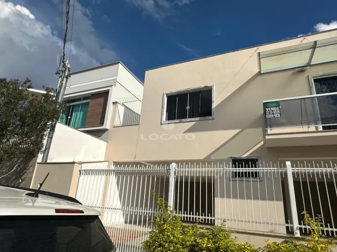 Casa duplex, condomínio fechado, portaria 24 horas