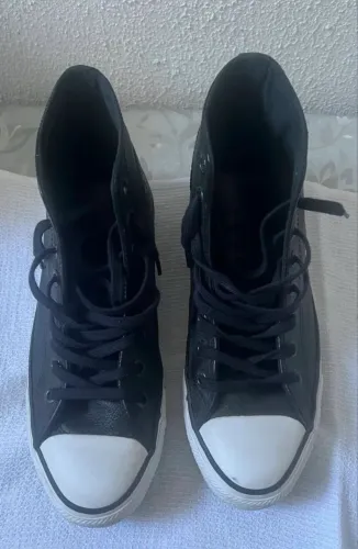 Tênis All Star Chuck Taylor cano longo couro