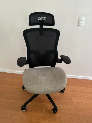 Cadeira de Escritório Ergonômica DT3 Vita Super