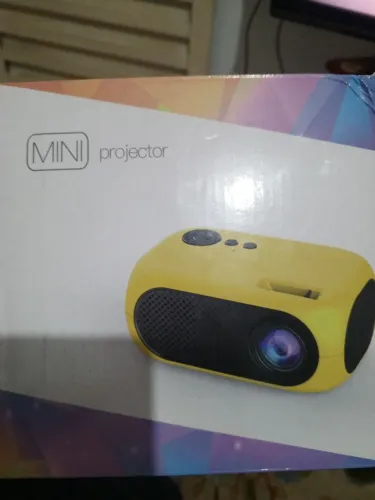 Mini projetor vendo ou troco 