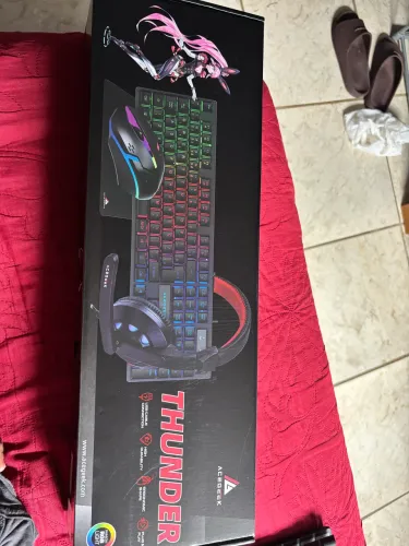 Kit periférico gamer RGB