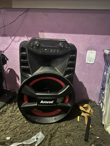 Vendo som,4meses de uso