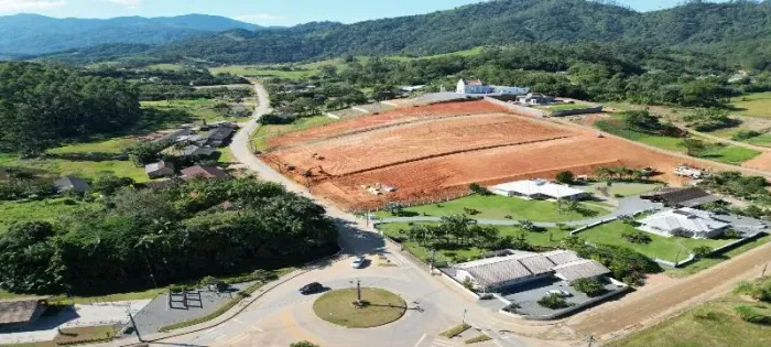 Terreno à venda no bairro Centro em Rio dos Cedros/SC