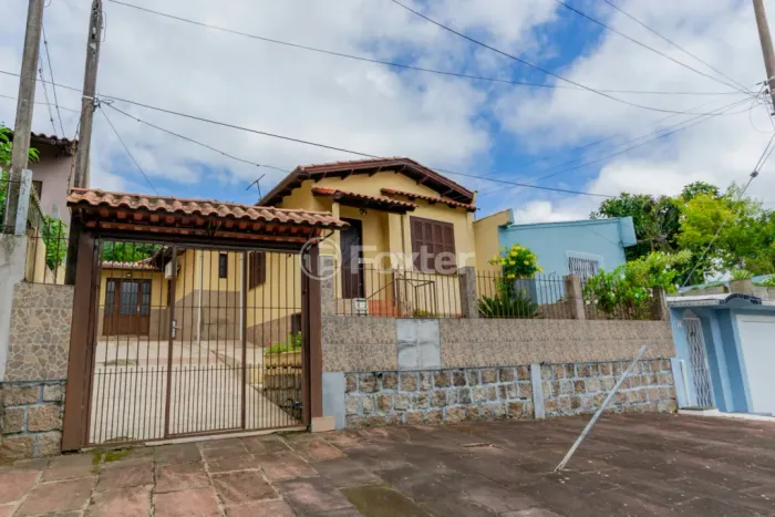 Casa à venda Rua Souza Lobo, Vila Jardim - Porto Alegre