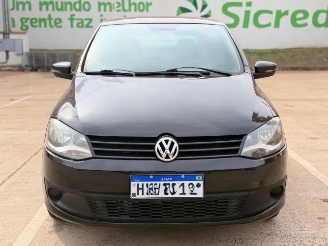 Volkswagen Fox 1.0 MI Total Flex 8V 5P 2011