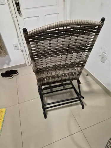 Vendo cadeiras de balanço em estado de nova