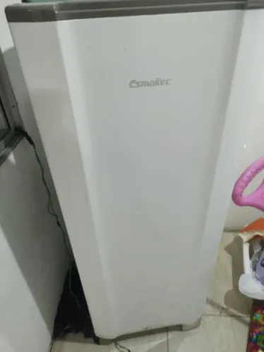 Vendo essa geladeira freezer