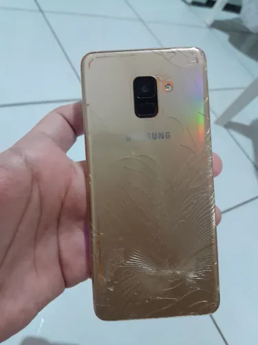 Vendo g54 e Samsung Galaxy A8+