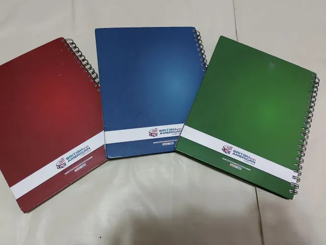 Coleção de livros de Inglês British And American English School