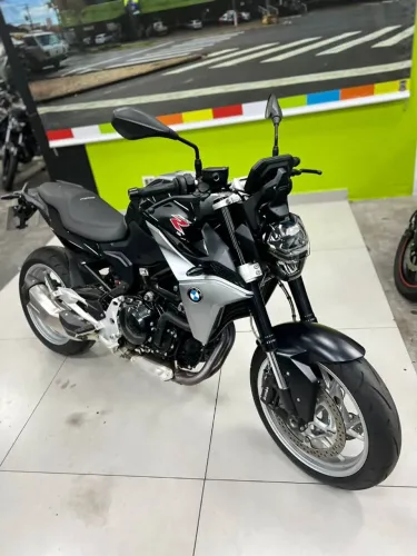 BMW F 900