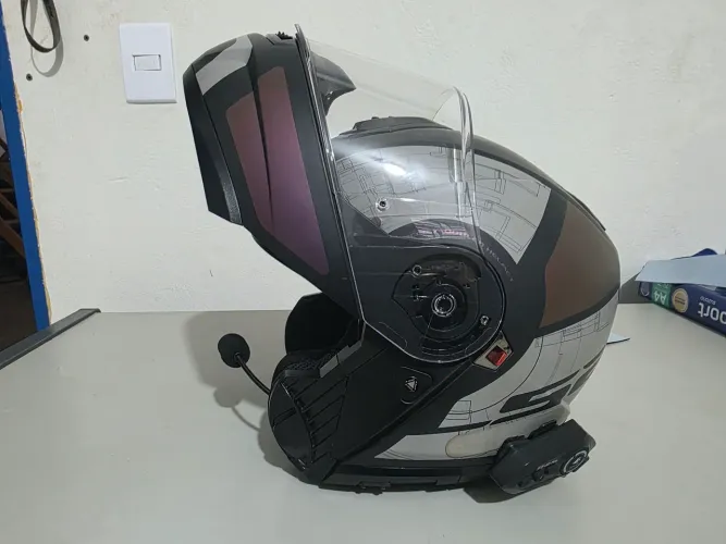 Capacete LS2 Strobe II