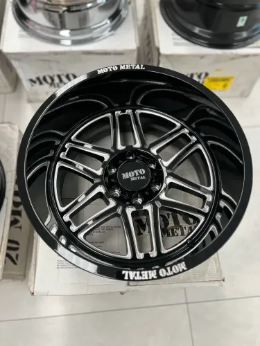 Jogo De Roda Moto Metal MO9922 Preto Brilhante 6x139 - 20x12 Offset -43