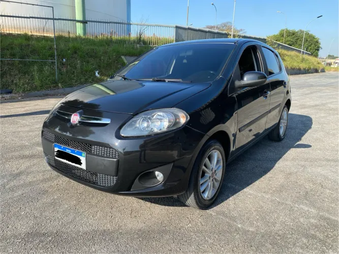 Fiat Palio Essence 1.6 Flex 16V 5P 2014