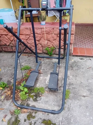 Vendo um simulador caminhada usado por 100,00