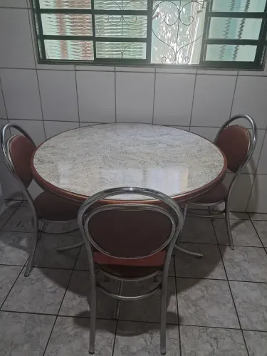 MESA C/3 CADEIRAS + FRUTEIRA