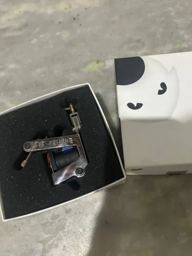 Vendo máquina de tatuagem + cabo