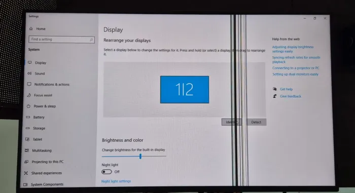 Monitor Dell Ultrasharp U2422H com Hub com defeito