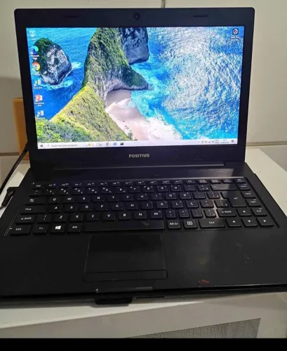 Notebook positivo 4g ram 250g ssd funcionando tudo bateria viciada