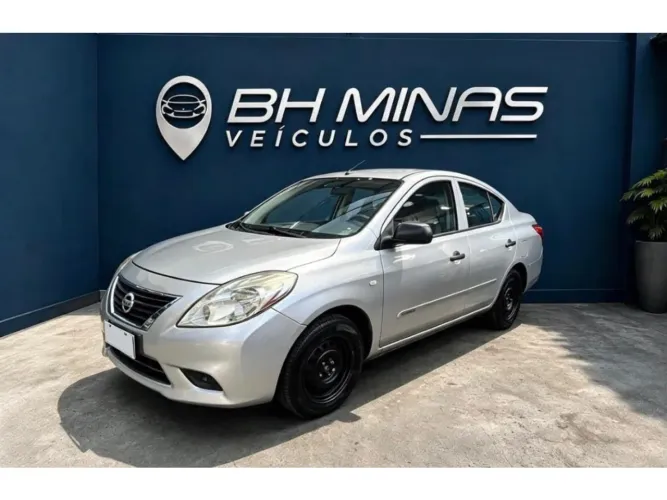Nissan Versa S 1.6 16V Flexstart 4P Mec. 2012
