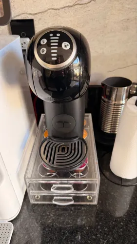 Cafeteira Dolce Gusto GENIO S PLUS PRETA