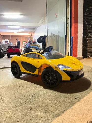 CARRINHO ELÉTRICO INFANTIL MCLAREN 12v 