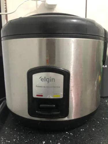 Panela de arroz elétrica