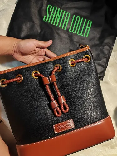 Bolsa Bucket (modelo Saco) Média da Santa Lolla