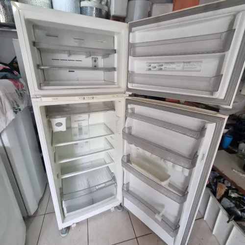 Vendo geladeira