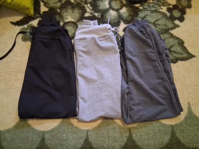 3 calças de moletom, adulto, novas.