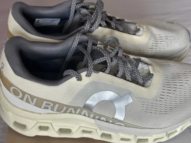 tenis on cloudmonster 2 n44 