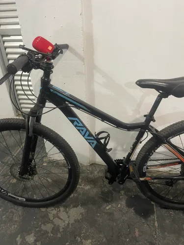 Vende se bicicleta RAVA importada italiana pouco uso 