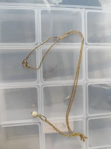 Corrente fina ouro e pingente pérola